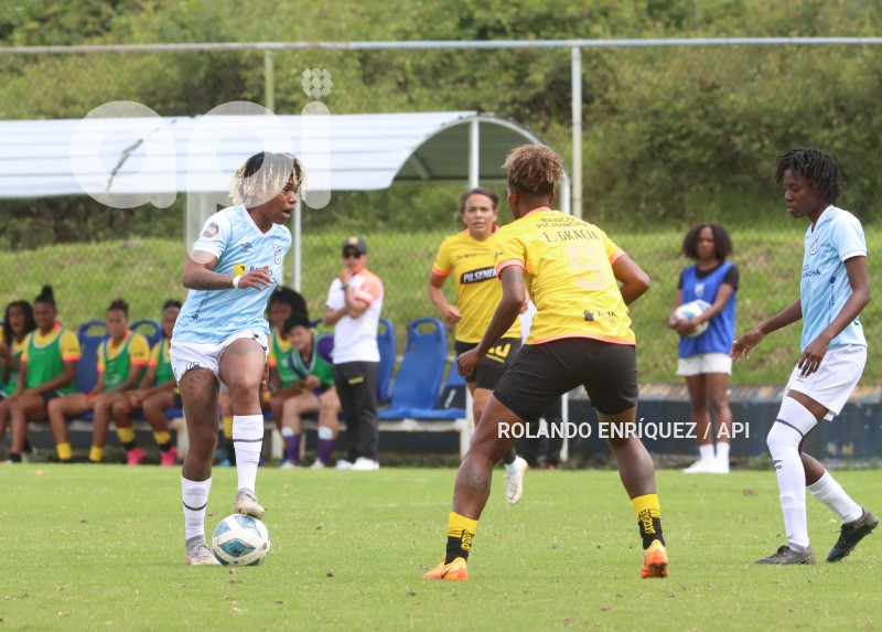 FBL-SUPERLIGA-FEMENINA-CATOLICA-BARCELONA