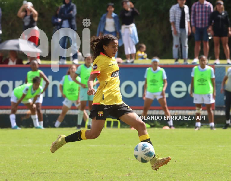 FBL-SUPERLIGA-FEMENINA-CATOLICA-BARCELONA