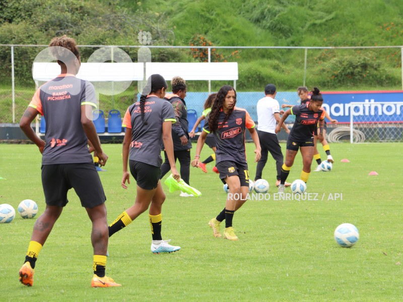 FBL-SUPERLIGA-FEMENINA-CATOLICA-BARCELONA
