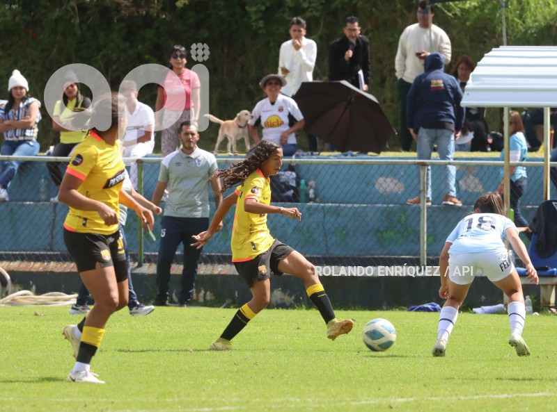 FBL-SUPERLIGA-FEMENINA-CATOLICA-BARCELONA