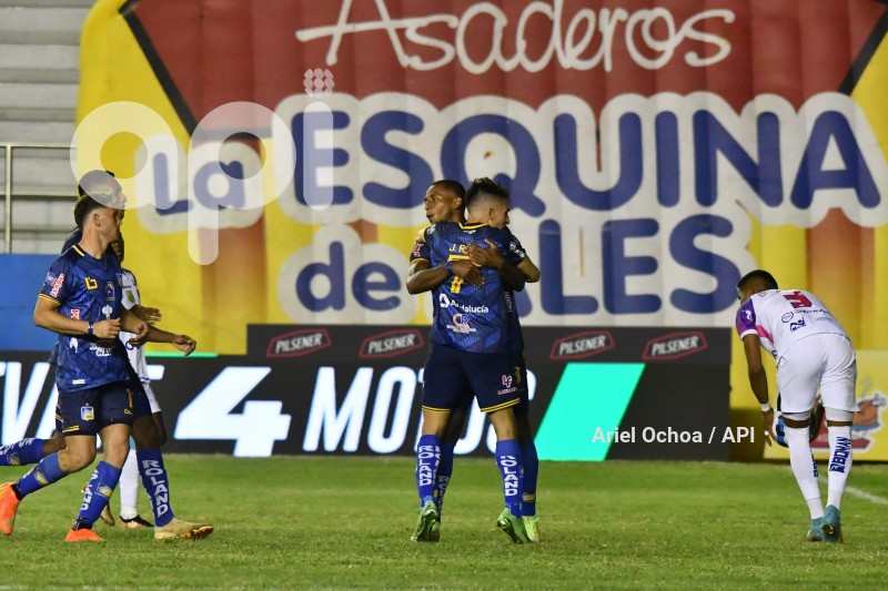 FBL-LIGAPRO-DELFIN-GUALACEO