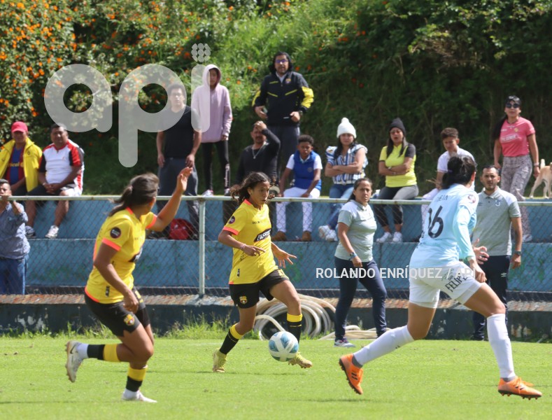 FBL-SUPERLIGA-FEMENINA-CATOLICA-BARCELONA