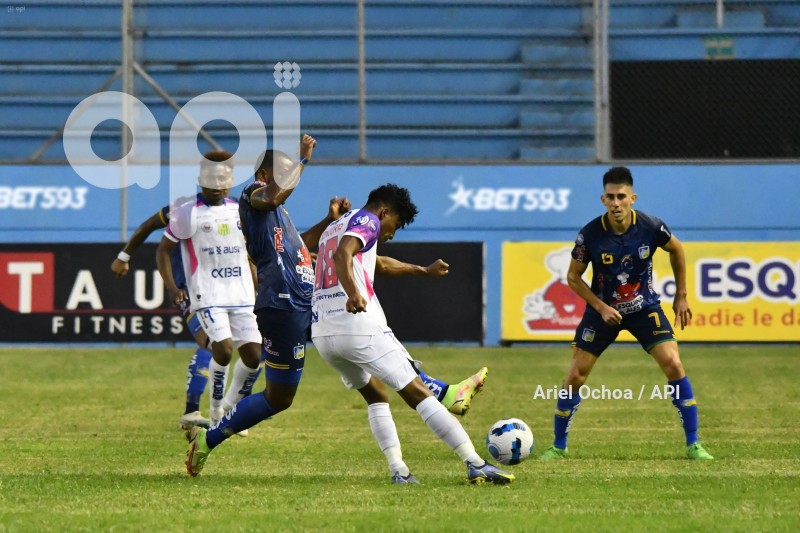 FBL-LIGAPRO-DELFIN-GUALACEO