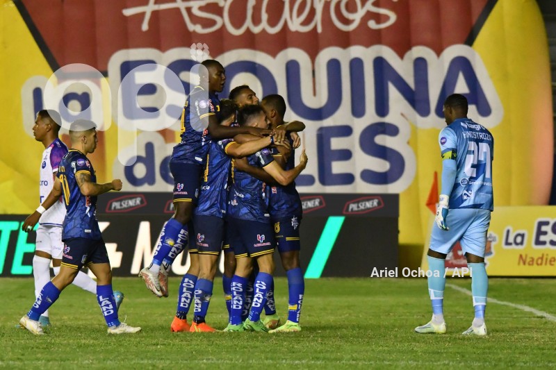 FBL-LIGAPRO-DELFIN-GUALACEO