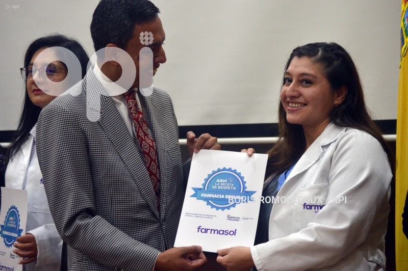 CUENCA-ENTREGA RECONOCIMIENTO FARMACIA SEGURA