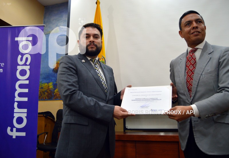 CUENCA-ENTREGA RECONOCIMIENTO FARMACIA SEGURA
