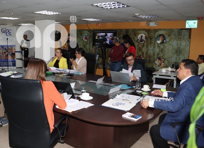 AUDIENCIA-CPCCS-SUPUESTO-PLAGIO-TESIS-FISCAL