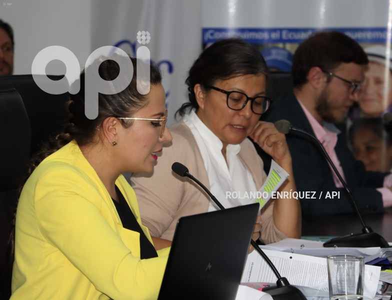 AUDIENCIA-CPCCS-SUPUESTO-PLAGIO-TESIS-FISCAL