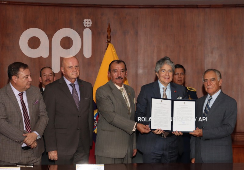 LASSO-FIRMA-REGLAMENTO-SEGURIDAD