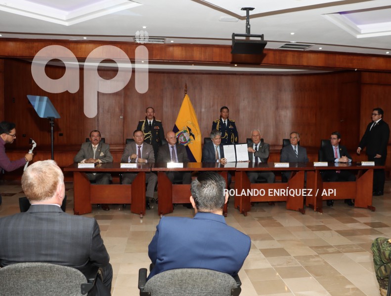 LASSO-FIRMA-REGLAMENTO-SEGURIDAD