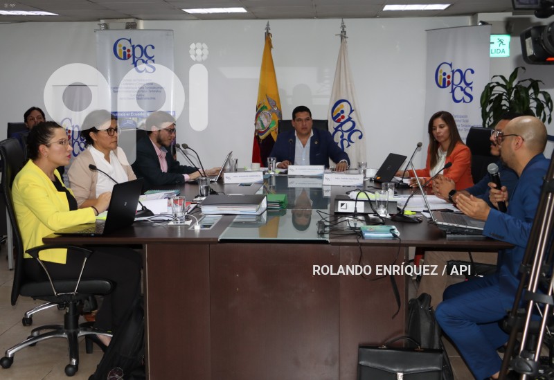 AUDIENCIA-CPCCS-SUPUESTO-PLAGIO-TESIS-FISCAL
