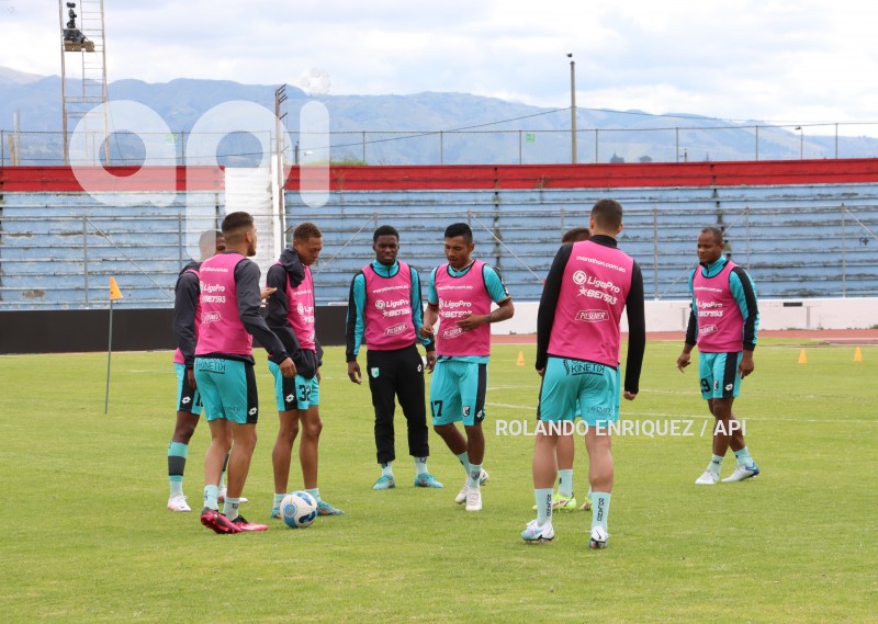 FBL-LIGAPRO-CUMBAYA-CATOLICA