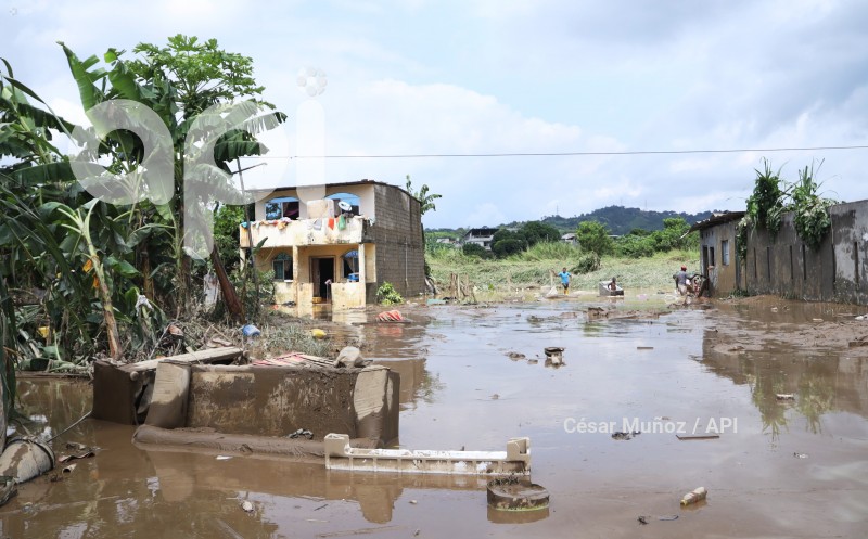 INUNDACIONES ESMERALDAS