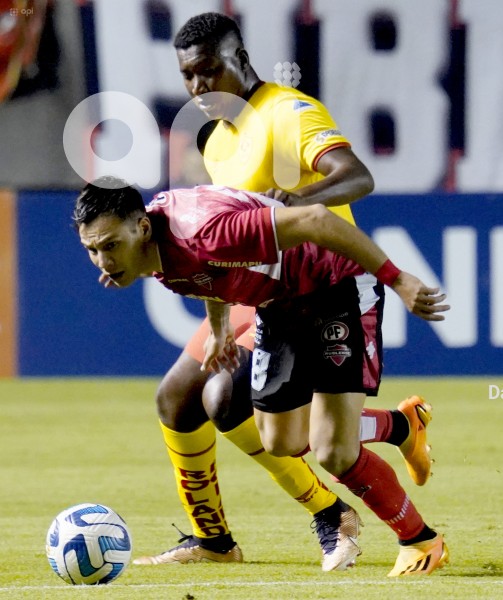 FBL-LIBERTADORES-AUCAS-NUBLENSE