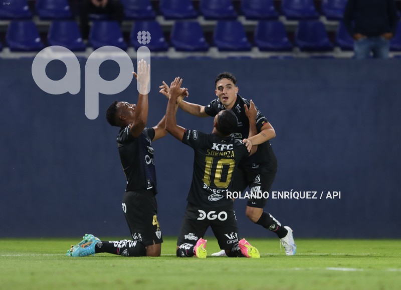 FBL-LIBERTADORES-INDEPENDIENTE-CORINTHIANS