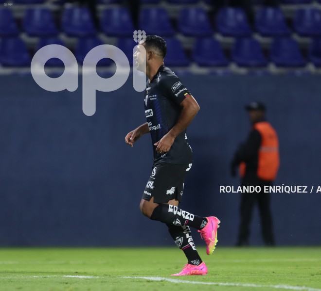 FBL-LIBERTADORES-INDEPENDIENTE-CORINTHIANS