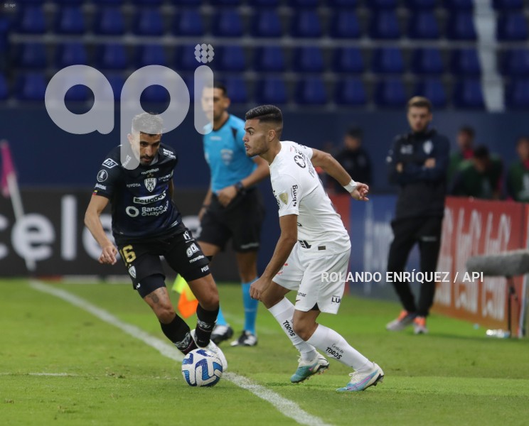 FBL-LIBERTADORES-INDEPENDIENTE-CORINTHIANS