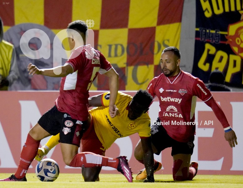 FBL-LIBERTADORES-AUCAS-NUBLENSE