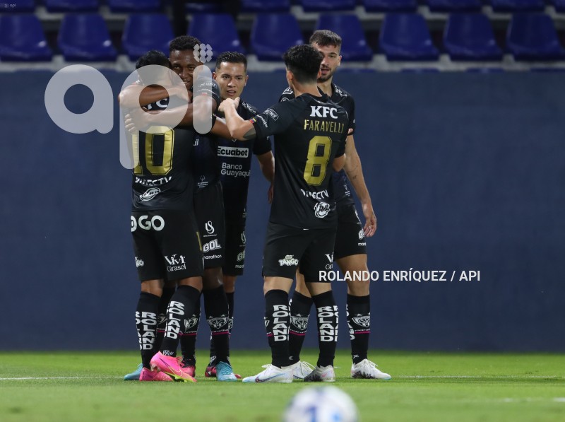 FBL-LIBERTADORES-INDEPENDIENTE-CORINTHIANS