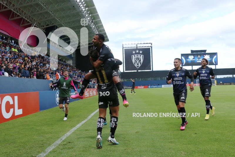 FBL-LIBERTADORES-INDEPENDIENTE-CORINTHIANS