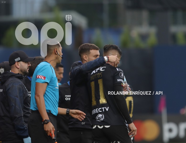 FBL-LIBERTADORES-INDEPENDIENTE-CORINTHIANS