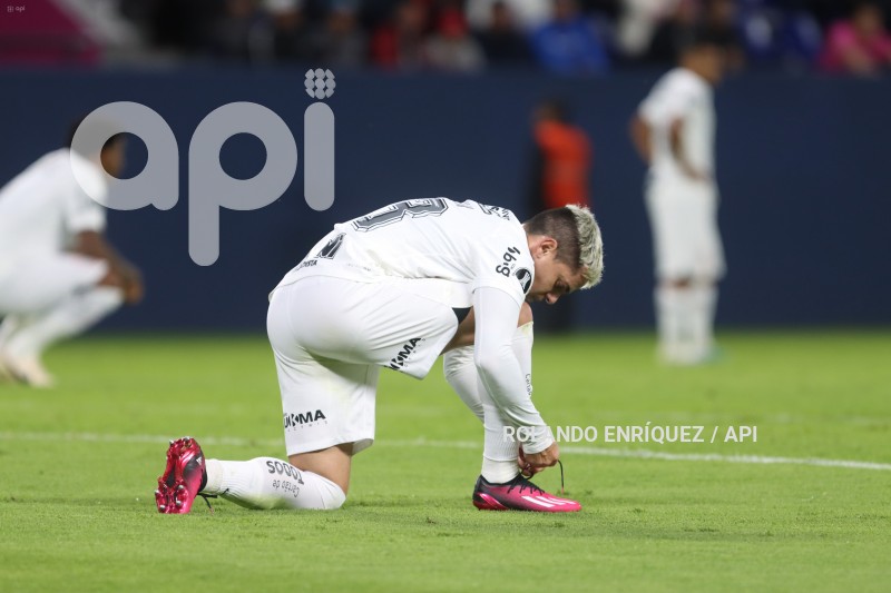 FBL-LIBERTADORES-INDEPENDIENTE-CORINTHIANS