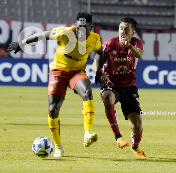 FBL-LIBERTADORES-AUCAS-NUBLENSE