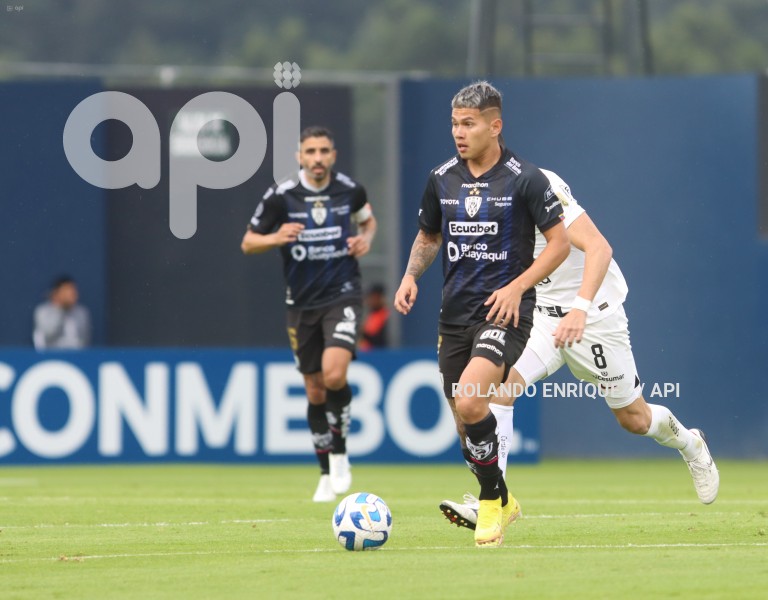 FBL-LIBERTADORES-INDEPENDIENTE-CORINTHIANS