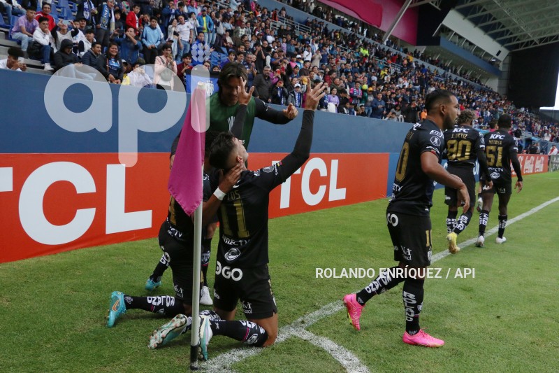 FBL-LIBERTADORES-INDEPENDIENTE-CORINTHIANS