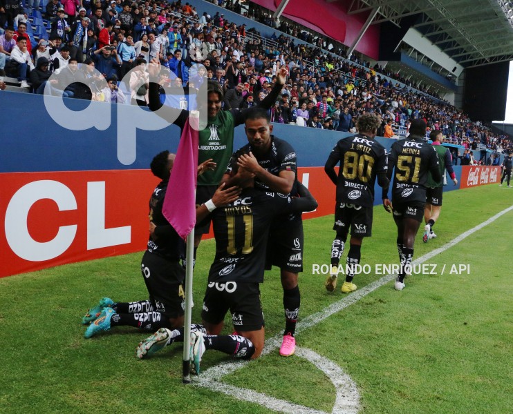 FBL-LIBERTADORES-INDEPENDIENTE-CORINTHIANS
