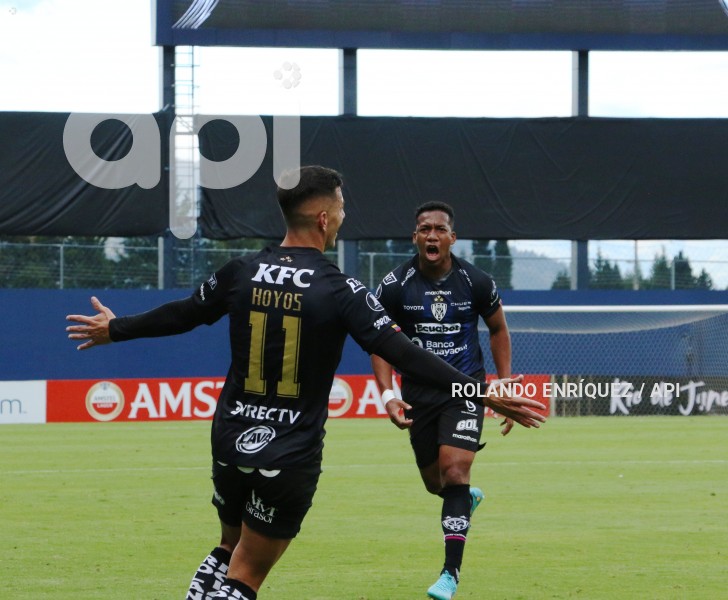 FBL-LIBERTADORES-INDEPENDIENTE-CORINTHIANS