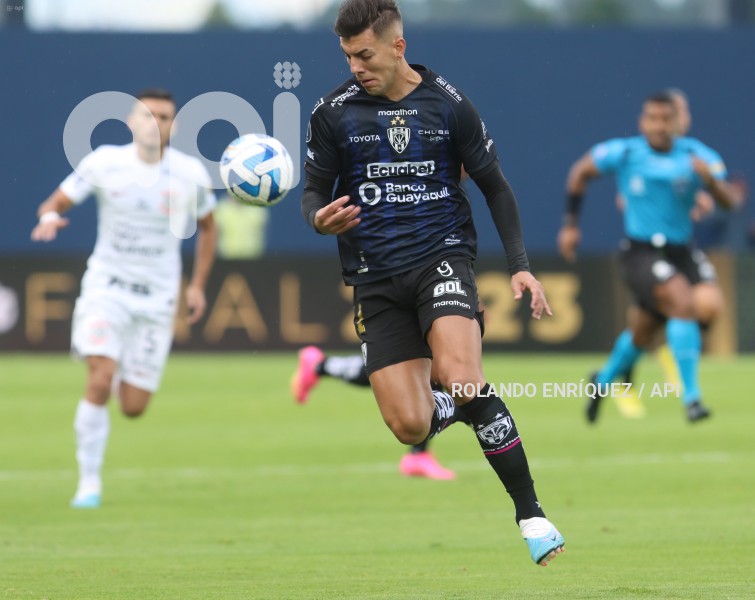FBL-LIBERTADORES-INDEPENDIENTE-CORINTHIANS