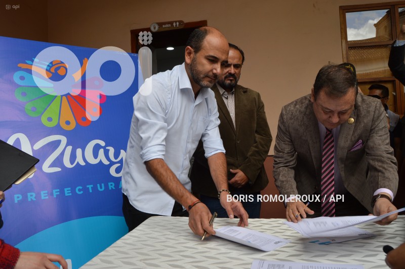 CUENCA-FIRMA CONVENIO SEGURIDAD-MINISTRO ZAPATA