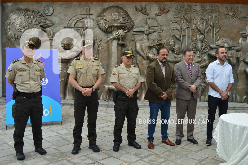 CUENCA-FIRMA CONVENIO SEGURIDAD-MINISTRO ZAPATA