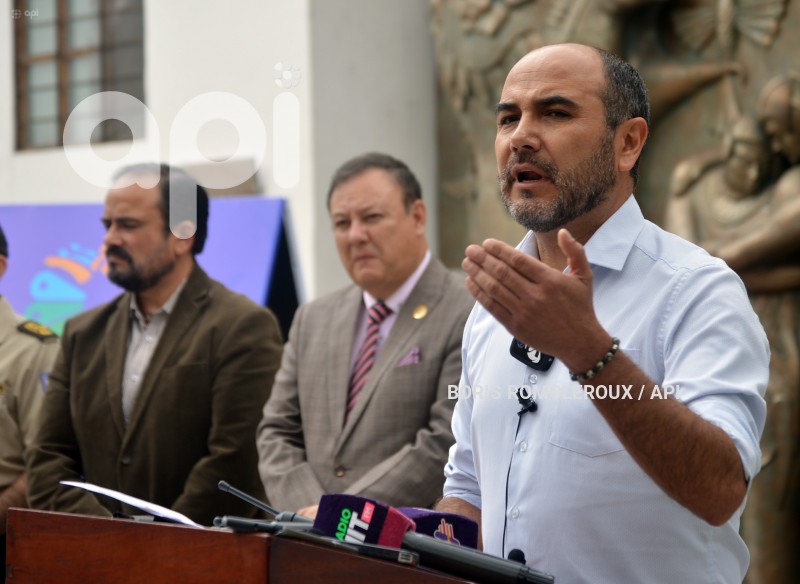 CUENCA-FIRMA CONVENIO SEGURIDAD-MINISTRO ZAPATA