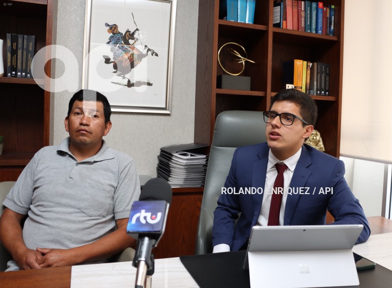 FAMILIARES-ACUSAN-AL-HIJO-DE-ALCALDE-MEJIA
