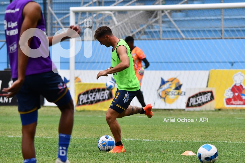 FBL-LIGAPRO-DELFIN-AUCAS