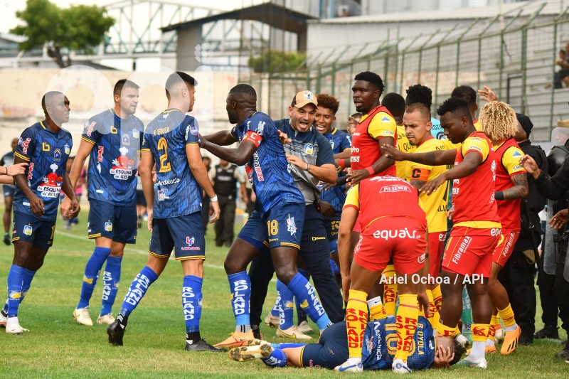 FBL-LIGAPRO-DELFIN-AUCAS