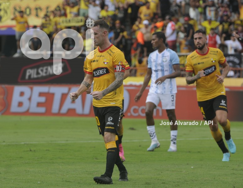 FBL-LIGAPROBET593-GUAYAQUILCITY-BARCELONA