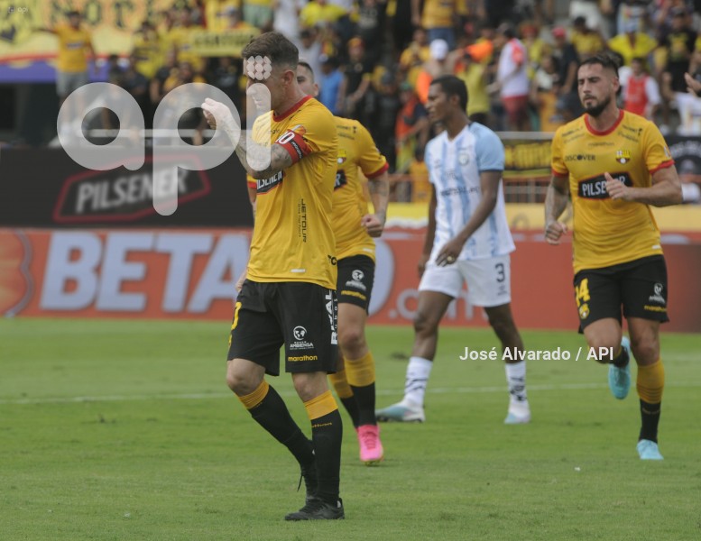 FBL-LIGAPROBET593-GUAYAQUILCITY-BARCELONA