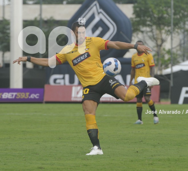 FBL-LIGAPROBET593-GUAYAQUILCITY-BARCELONA