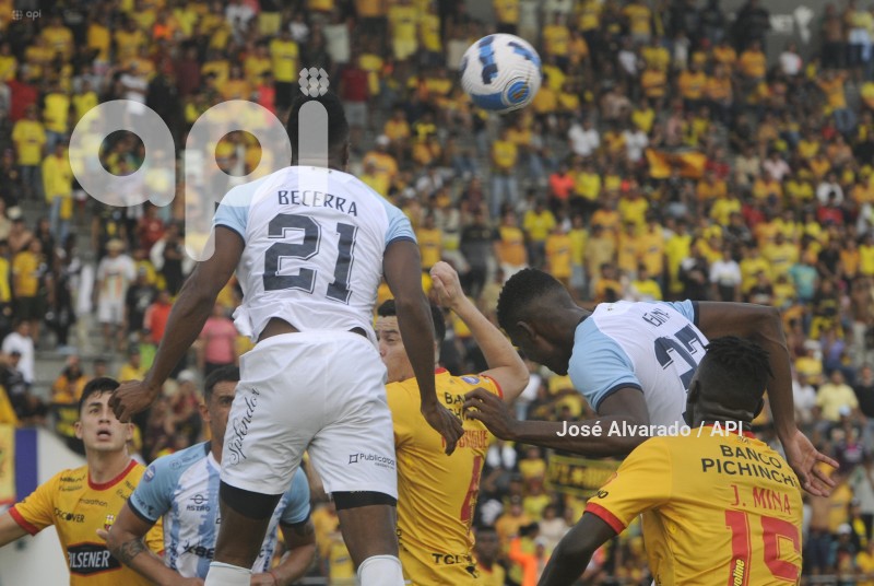 FBL-LIGAPROBET593-GUAYAQUILCITY-BARCELONA