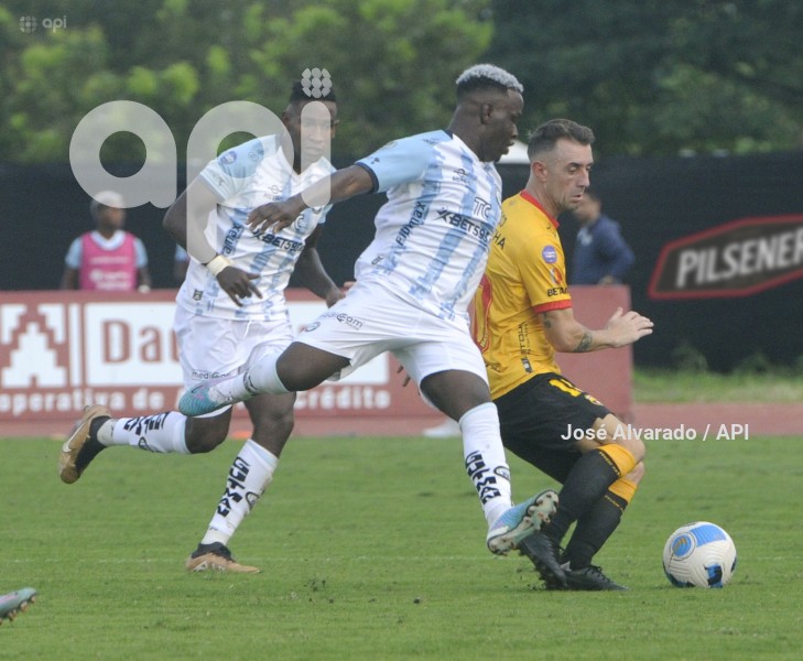 FBL-LIGAPROBET593-GUAYAQUILCITY-BARCELONA