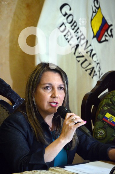 CUENCA-NUEVA GOBERNADORA AZUAY-MARIA DEL CONSUELO DE ORELLANA