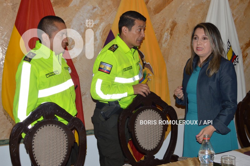 CUENCA-NUEVA GOBERNADORA AZUAY-MARIA DEL CONSUELO DE ORELLANA