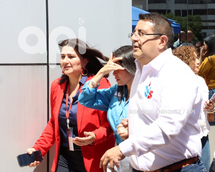 INSCRIPCIÓN-CANDIDATOS-GONZALEZ-ARAUAZ-CNE