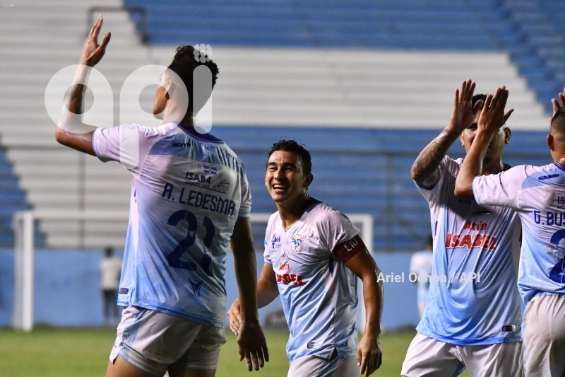 FBL-LIGAPRO-MANTA - MACARA