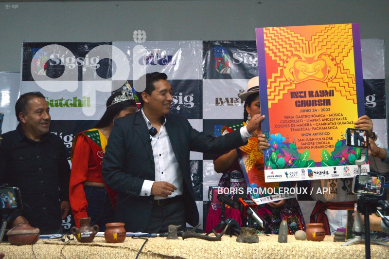 CUENCA-LANZAMIENTO INTI RAYMI-CHOBSHI