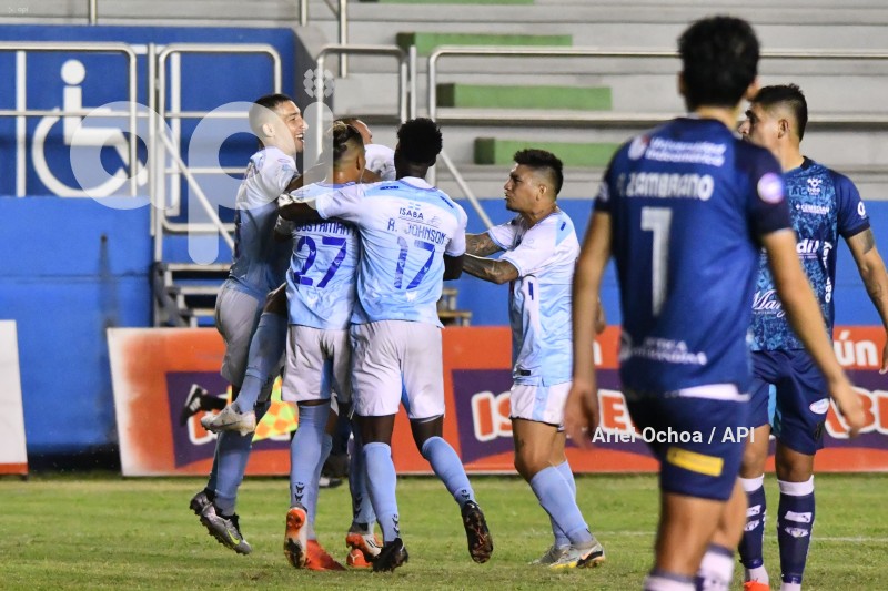 FBL-LIGAPRO-MANTA - MACARA