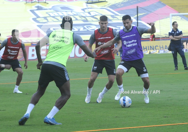FBL-LIGAPROBET593-BARCELONA-UCATOLICA